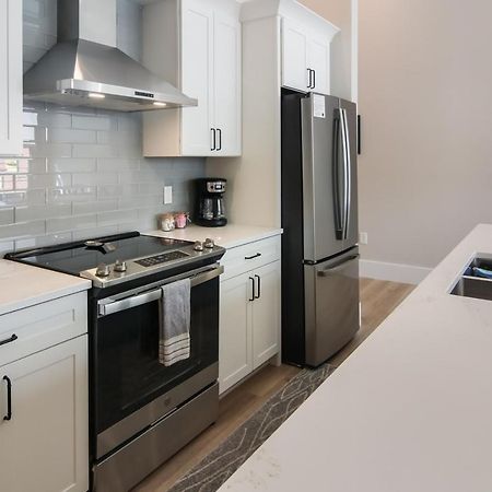 Golden Lofts Unit 1 Downtown Traverse City 1Bd 1Ba מראה חיצוני תמונה