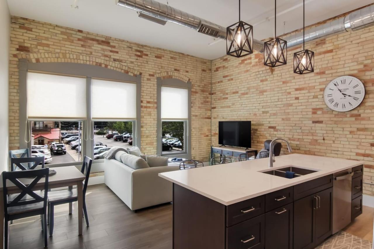 Golden Lofts Unit 1 Downtown Traverse City 1Bd 1Ba מראה חיצוני תמונה