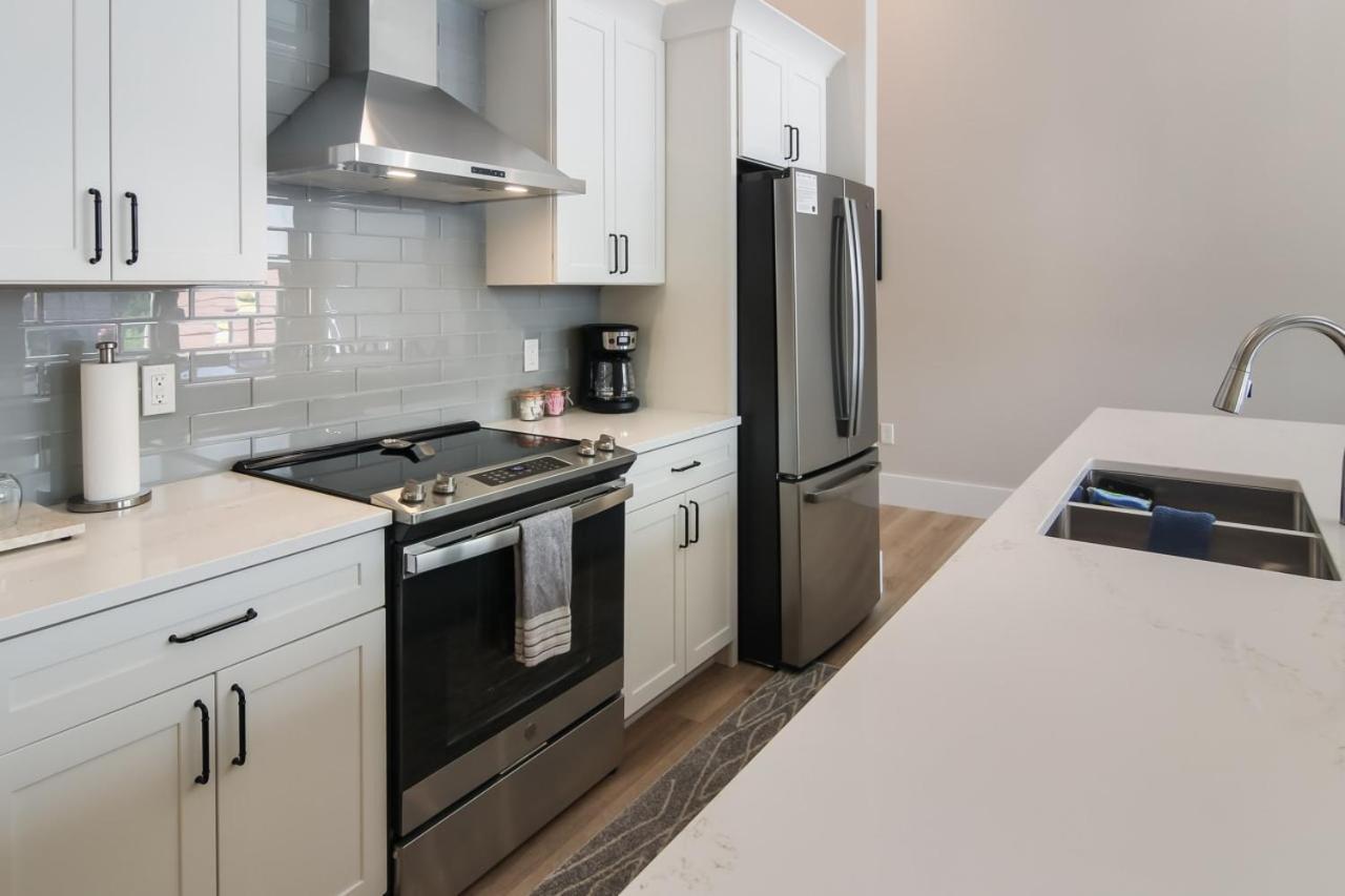Golden Lofts Unit 1 Downtown Traverse City 1Bd 1Ba מראה חיצוני תמונה