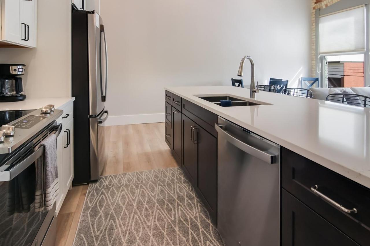 Golden Lofts Unit 1 Downtown Traverse City 1Bd 1Ba מראה חיצוני תמונה