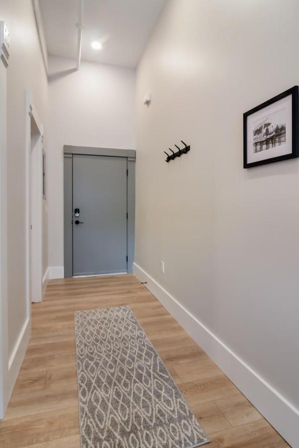 Golden Lofts Unit 1 Downtown Traverse City 1Bd 1Ba מראה חיצוני תמונה